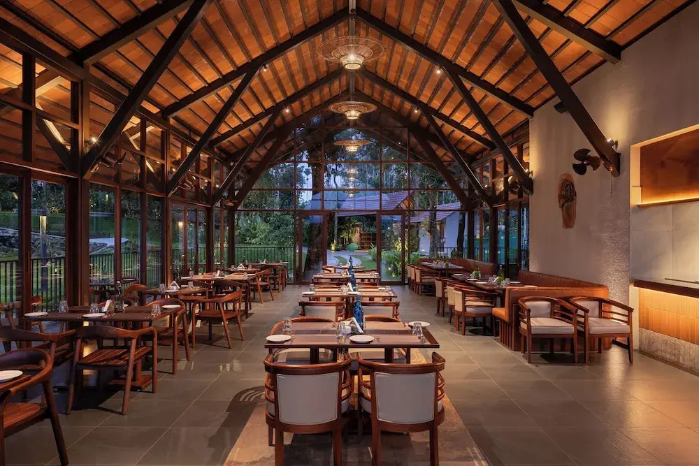 Султан-Батери: Sterling Lontano Waterfront Wayanad