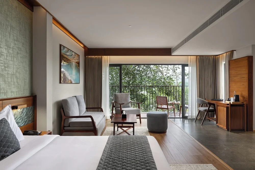 Султан-Батери: Sterling Lontano Waterfront Wayanad