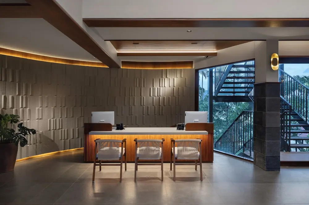 Султан-Батери: Sterling Lontano Waterfront Wayanad