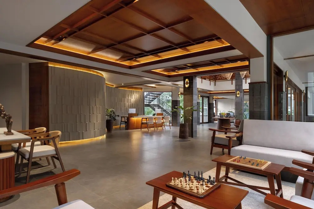 Султан-Батери: Sterling Lontano Waterfront Wayanad