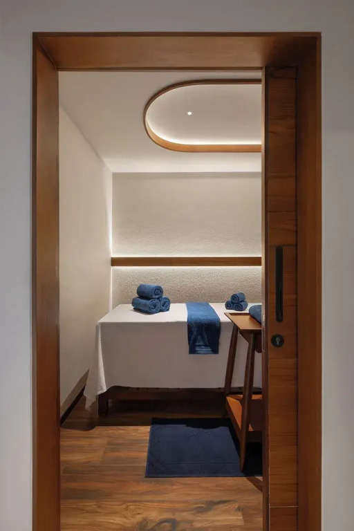 Султан-Батери: Sterling Lontano Waterfront Wayanad
