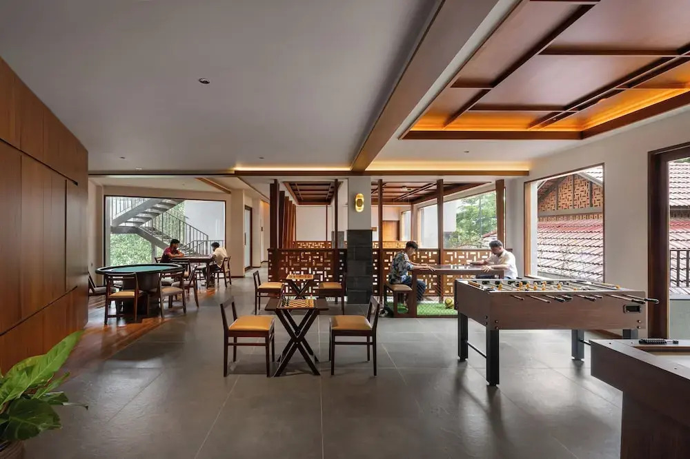 Султан-Батери: Sterling Lontano Waterfront Wayanad