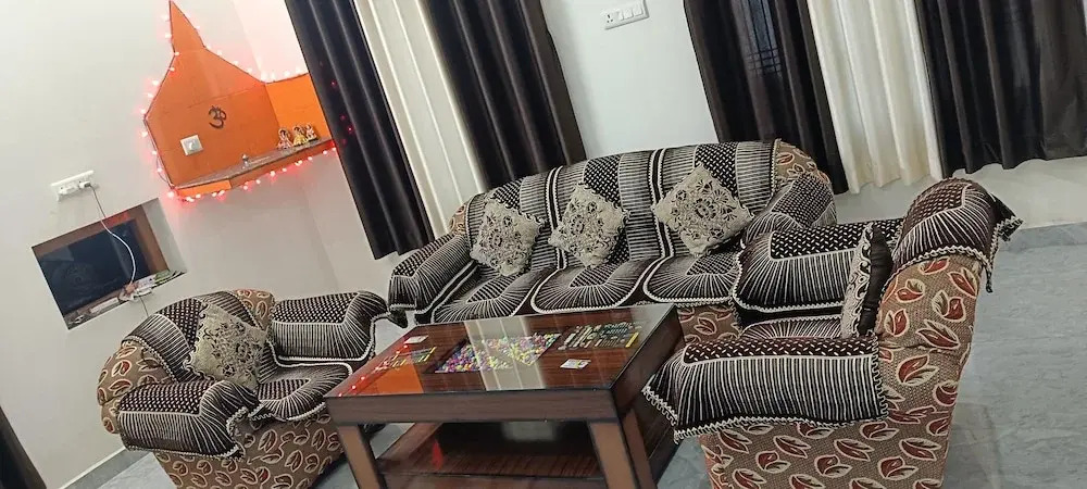 Файзабад: Hariom Home Stay By GRB