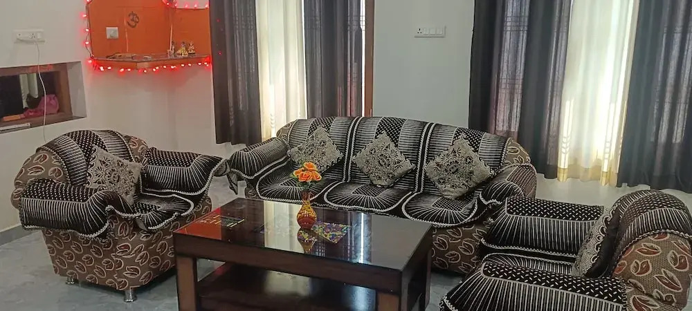 Файзабад: Hariom Home Stay By GRB