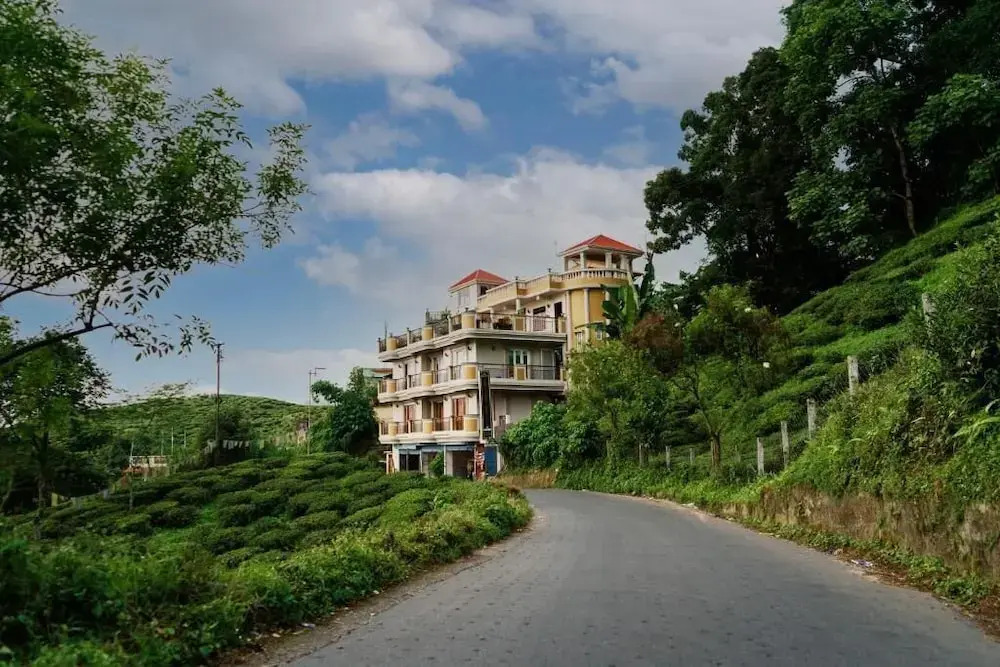 Курсеонг: Traditional Hotel And Restaurant