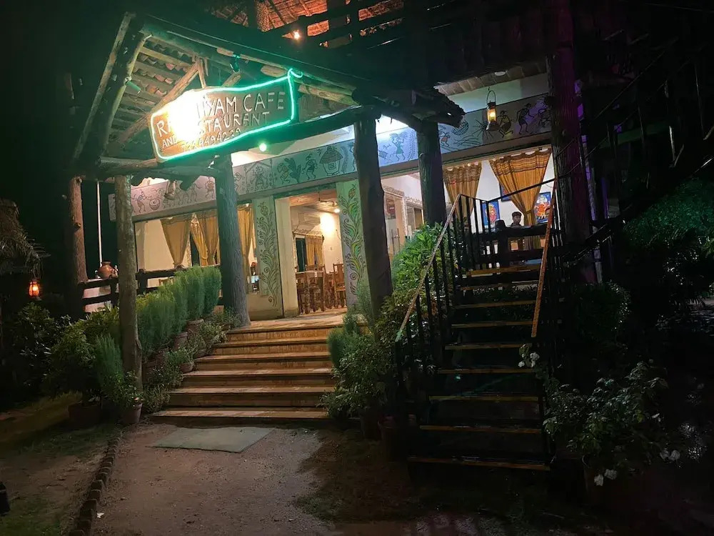Болпур: Khoai Village Resort
