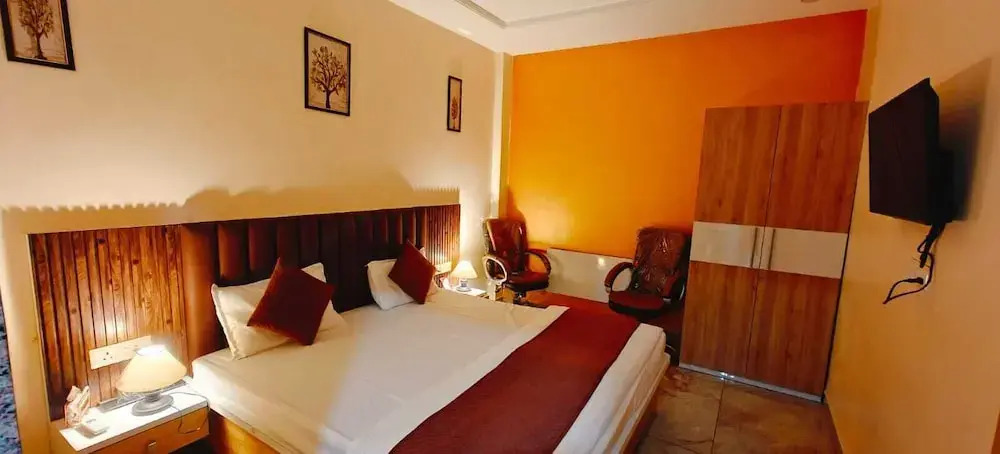 Бхопал: hotel basurivala