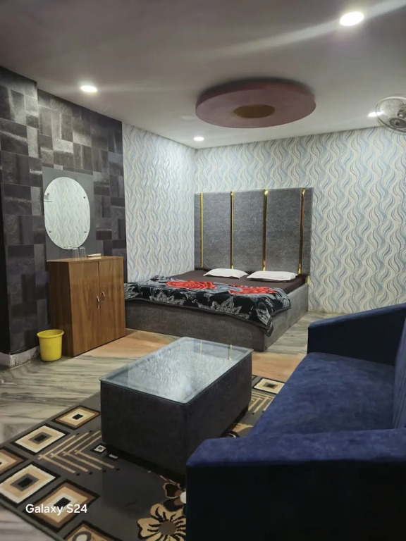 Деогхар: Hotel Parinay Vatika Deoghar