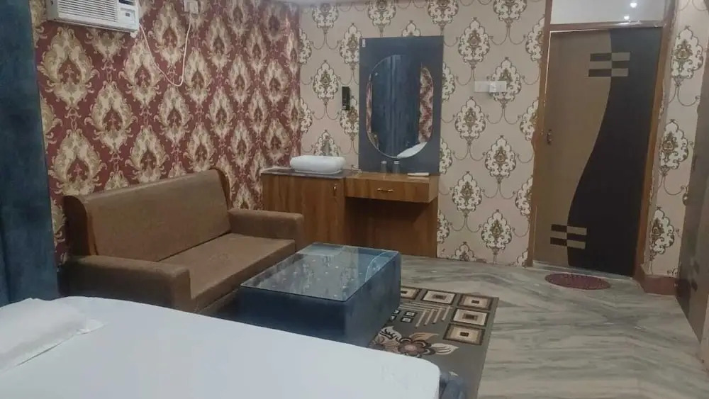 Деогхар: Hotel Parinay Vatika Deoghar