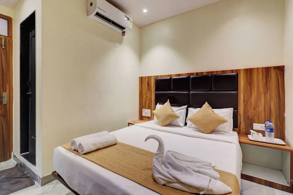 Мумбаи: Hotel Emirates Suite