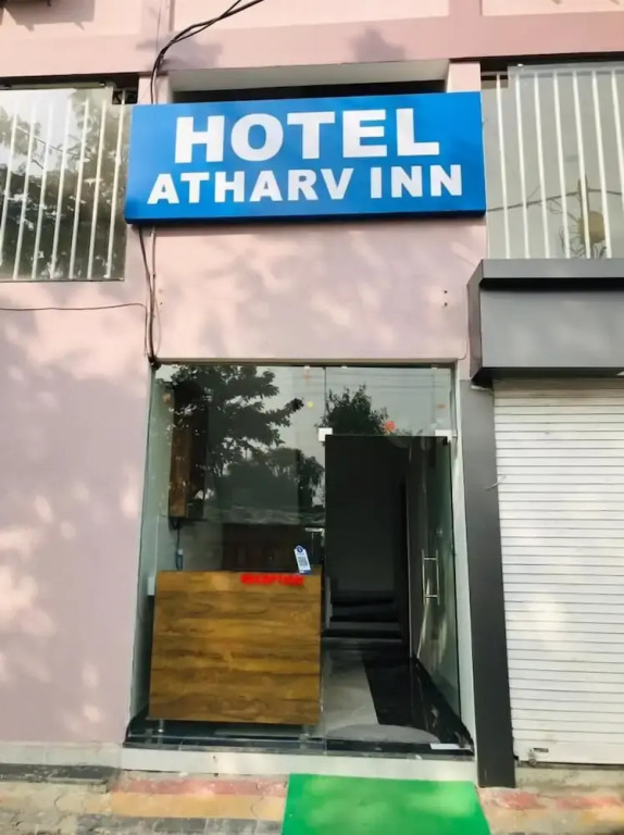 Индаур: Hotel Atharv Inn