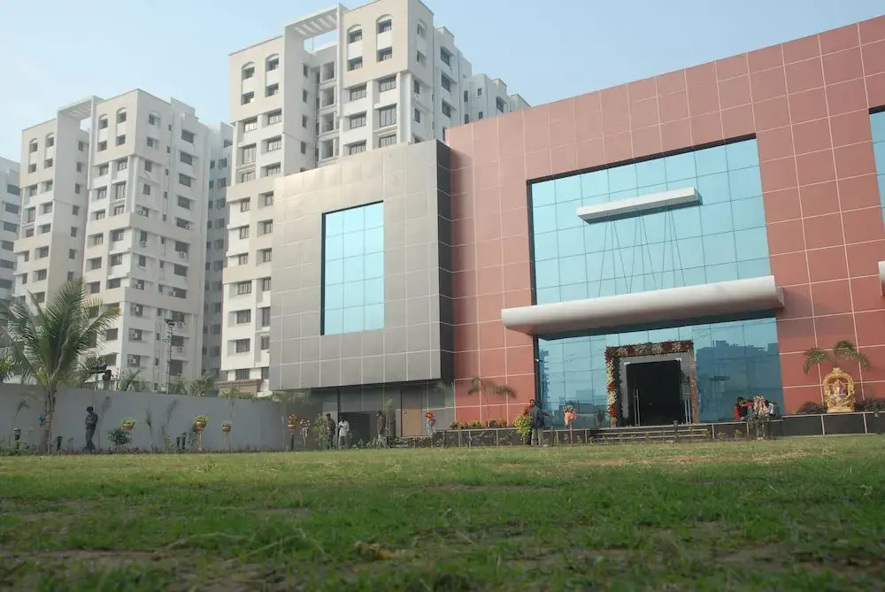 Сурат: Hotel Vijya laxmi Rooms and Banquet Hall