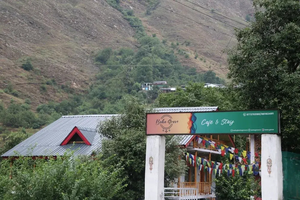 Банджар: Boho Grove Cafe and Stay