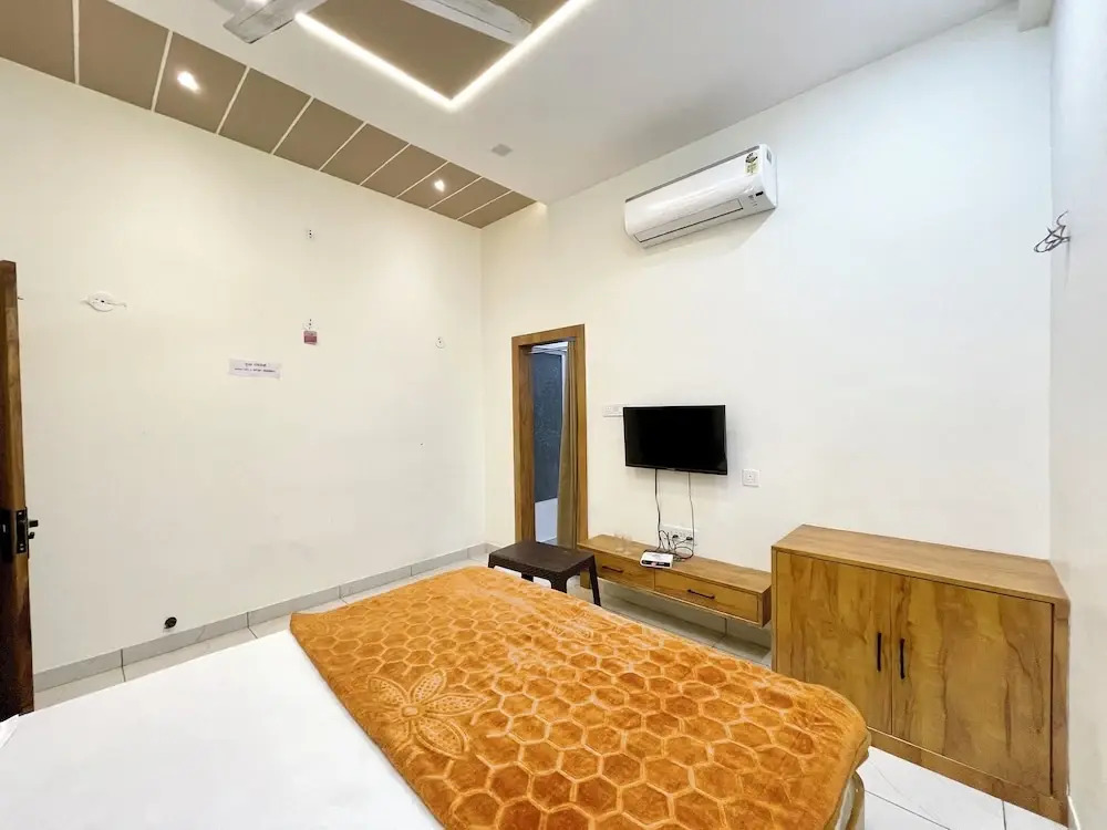 Удджайн: Hotel Gupta Residency - near Temple