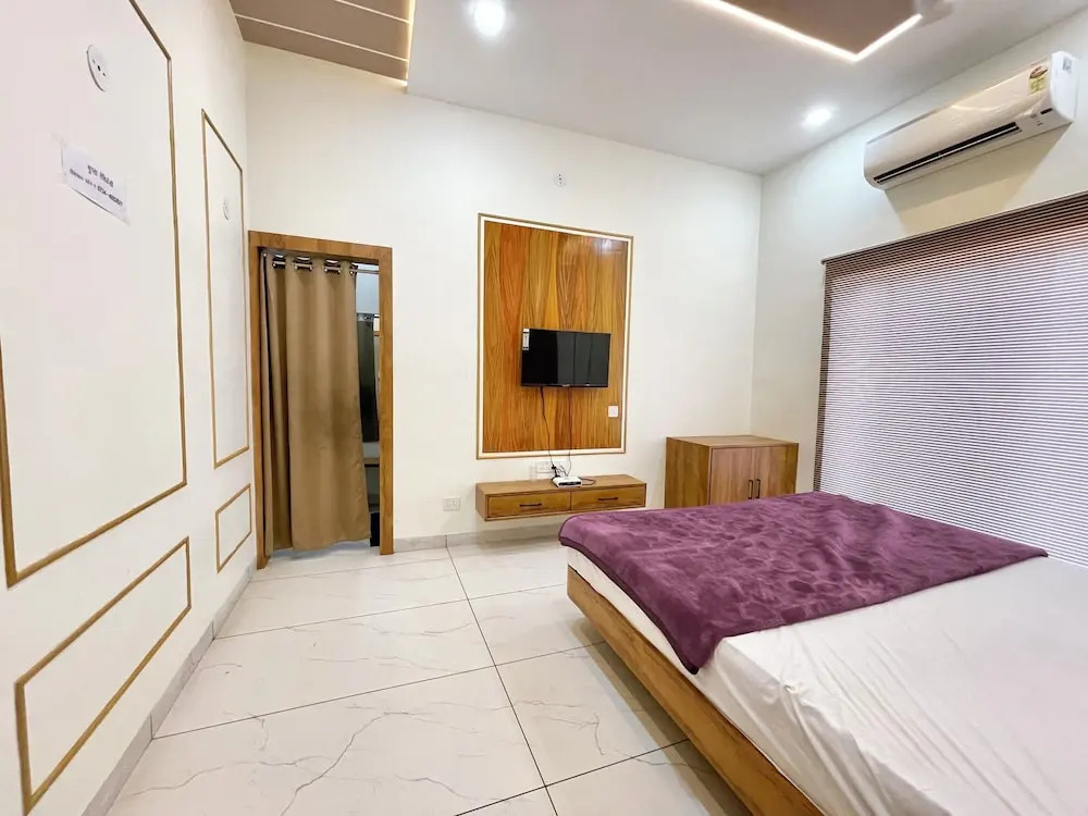 Удджайн: Hotel Gupta Residency - near Temple