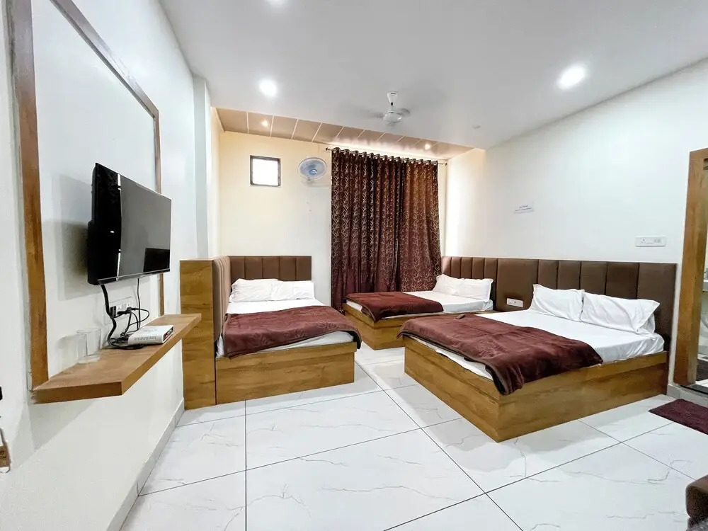 Удджайн: Hotel Gupta Residency - near Temple