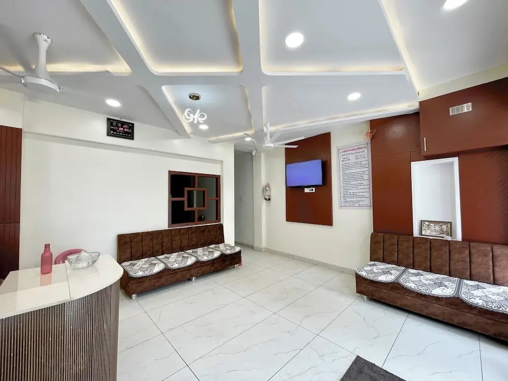 Удджайн: Hotel Gupta Residency - near Temple