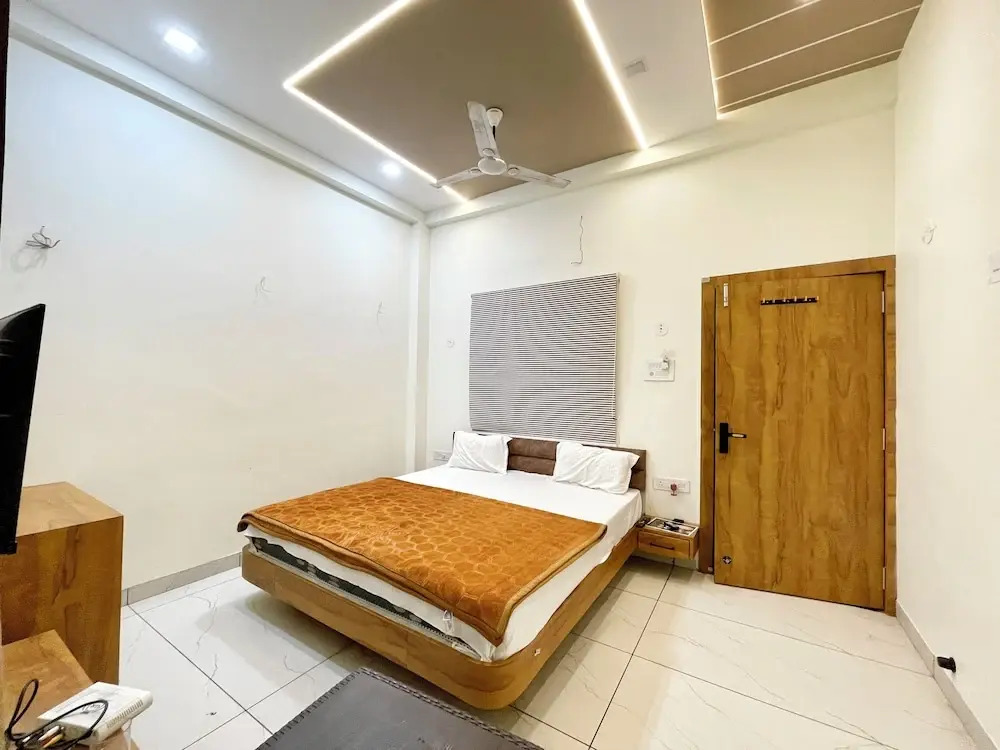 Удджайн: Hotel Gupta Residency - near Temple