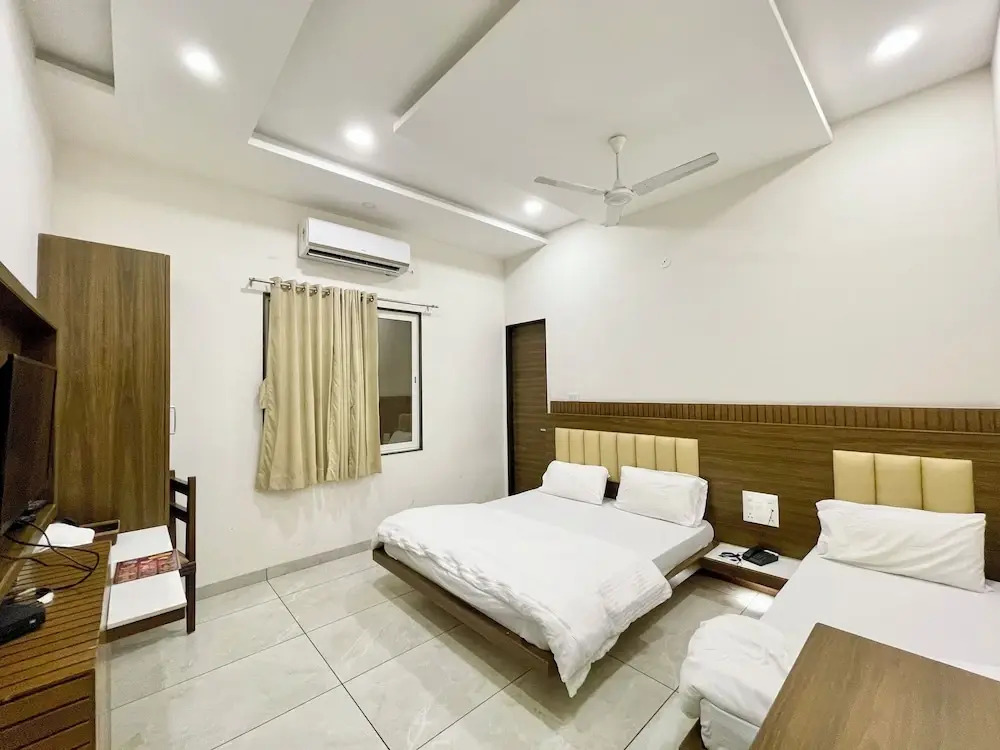 Удджайн: Hotel Govindam Inn - near Temple