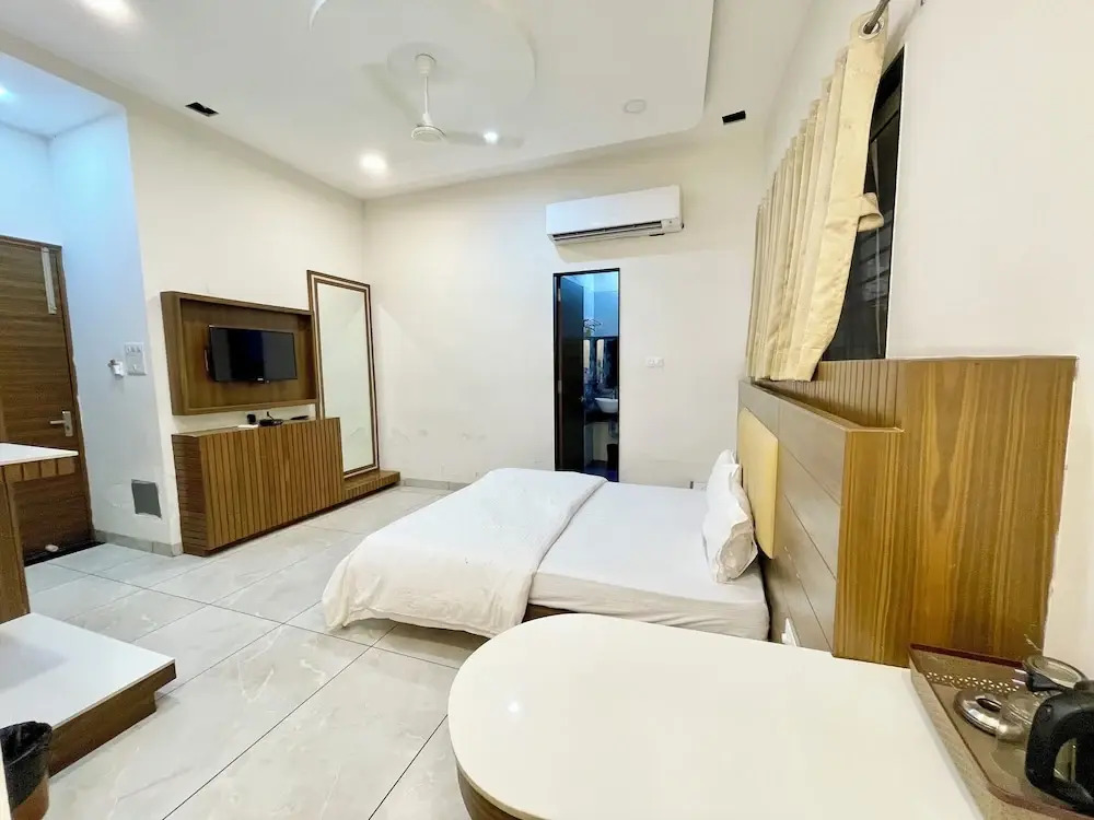 Удджайн: Hotel Govindam Inn - near Temple