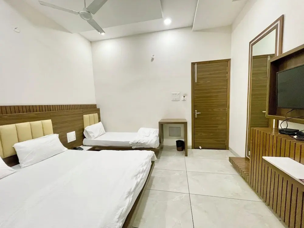 Удджайн: Hotel Govindam Inn - near Temple