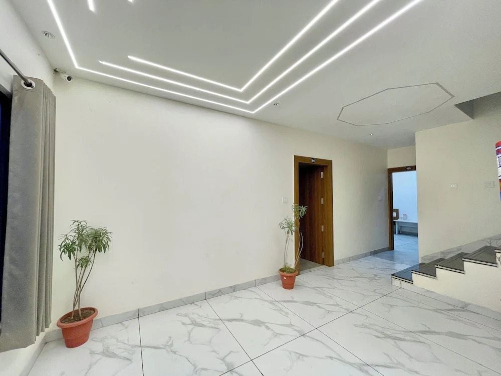Удджайн: Hotel Shree Nakoda Paradise - Ujjain