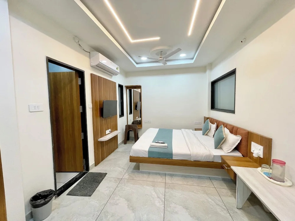 Удджайн: Hotel Shree Nakoda Paradise - Ujjain