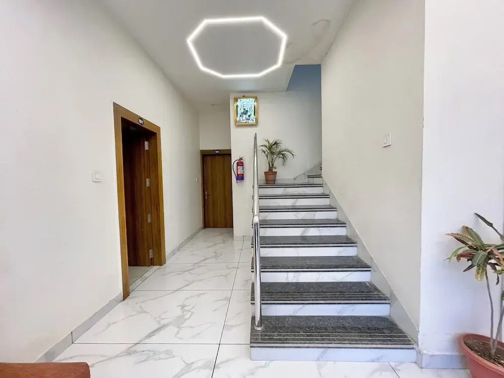 Удджайн: Hotel Shree Nakoda Paradise - Ujjain