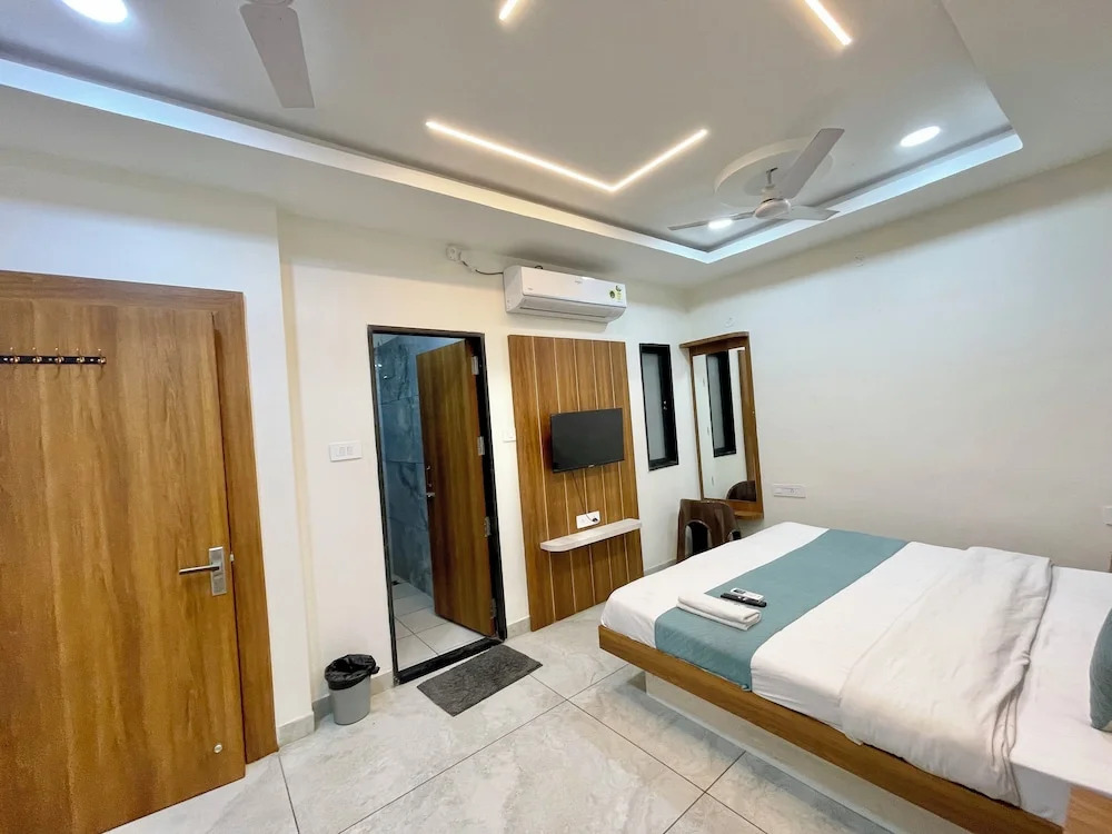 Удджайн: Hotel Shree Nakoda Paradise - Ujjain