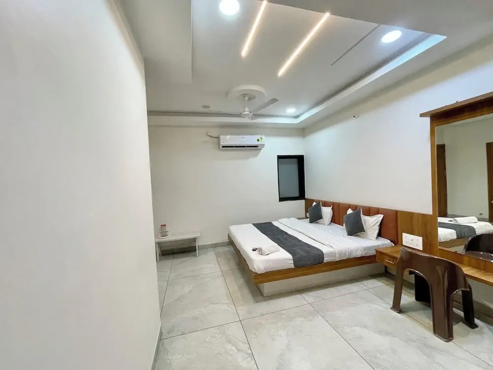 Удджайн: Hotel Shree Nakoda Paradise - Ujjain