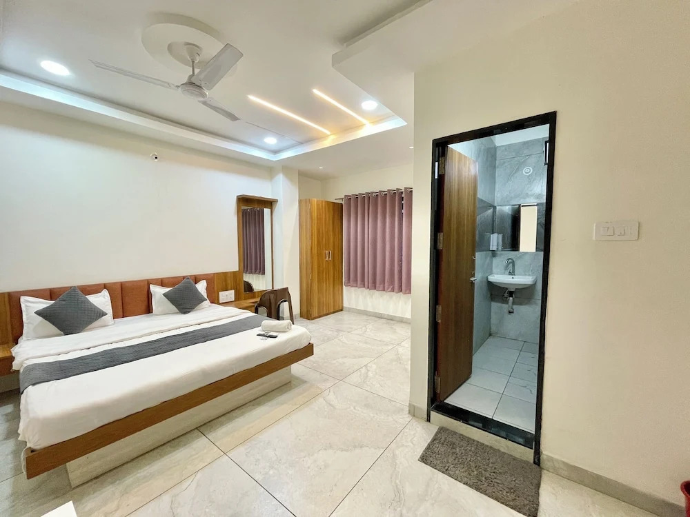 Удджайн: Hotel Shree Nakoda Paradise - Ujjain