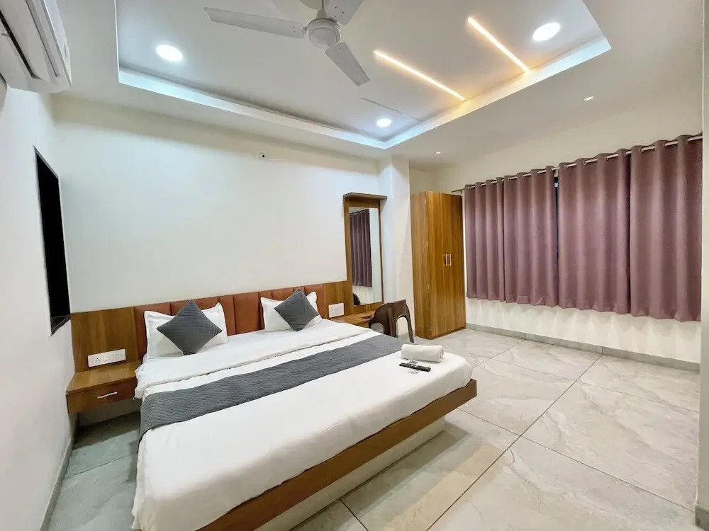 Удджайн: Hotel Shree Nakoda Paradise - Ujjain