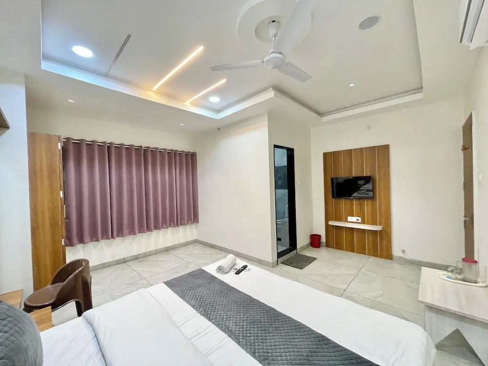Удджайн: Hotel Shree Nakoda Paradise - Ujjain