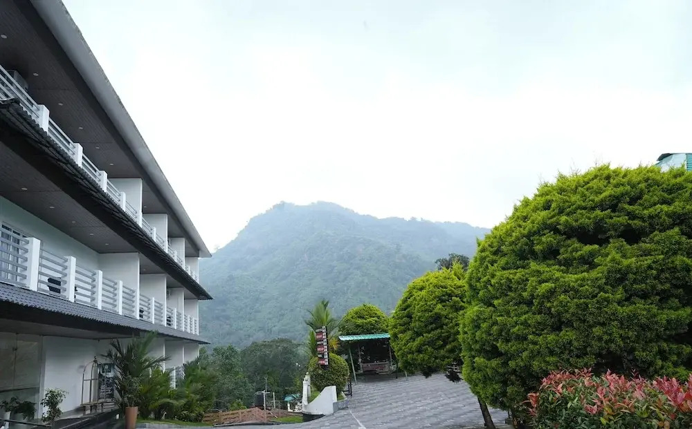 Муннар: Misty Garden Resorts