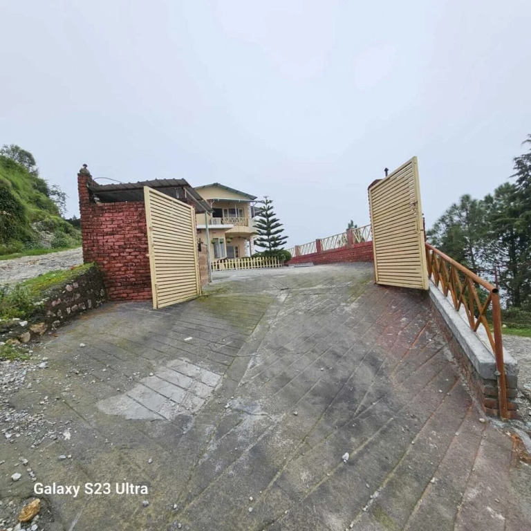 Массури: HR Windsong Homestay