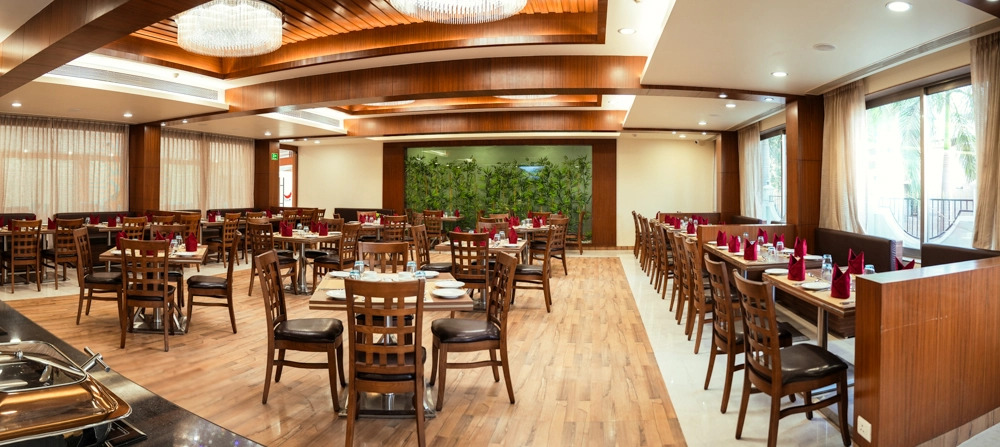 Индаур: Ramee Tarang Hotel Indore