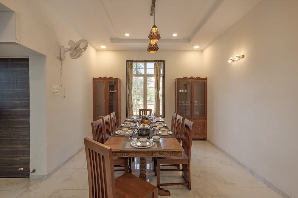 Лаваса: CosmicStays Ekantam - Mountain View Villa near Pune
