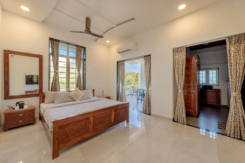 Лаваса: CosmicStays Ekantam - Mountain View Villa near Pune