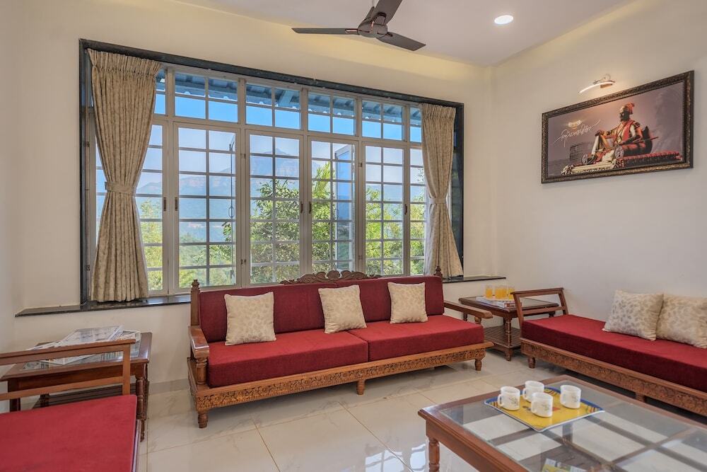 Лаваса: CosmicStays Ekantam - Mountain View Villa near Pune