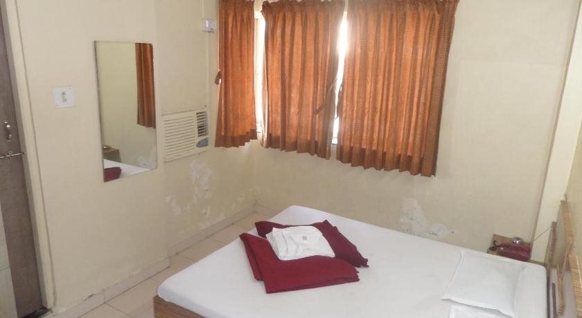 Нашик: Hotel Sai Ratna