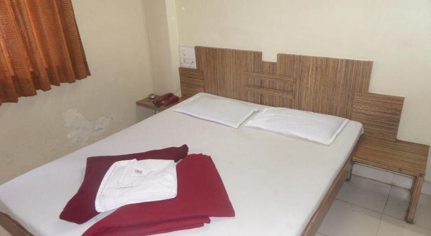 Нашик: Hotel Sai Ratna