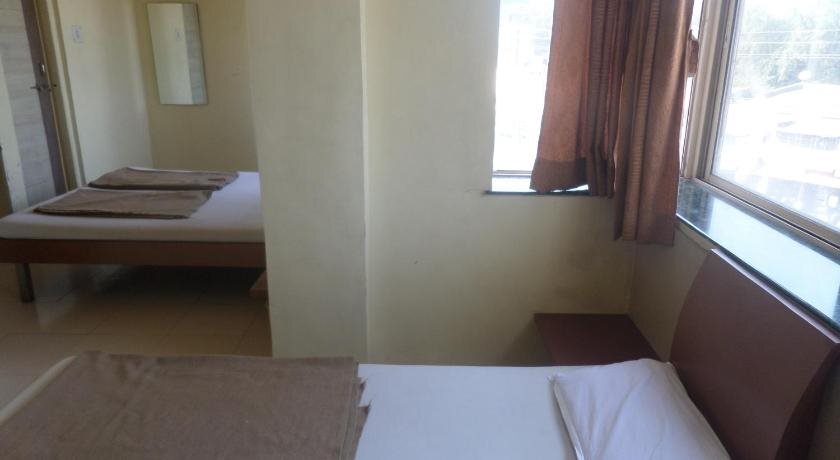 Нашик: Hotel Sai Ratna