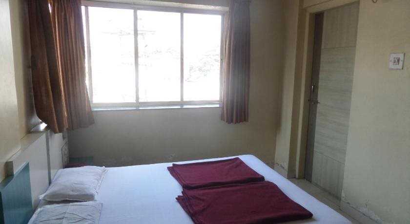Нашик: Hotel Sai Ratna