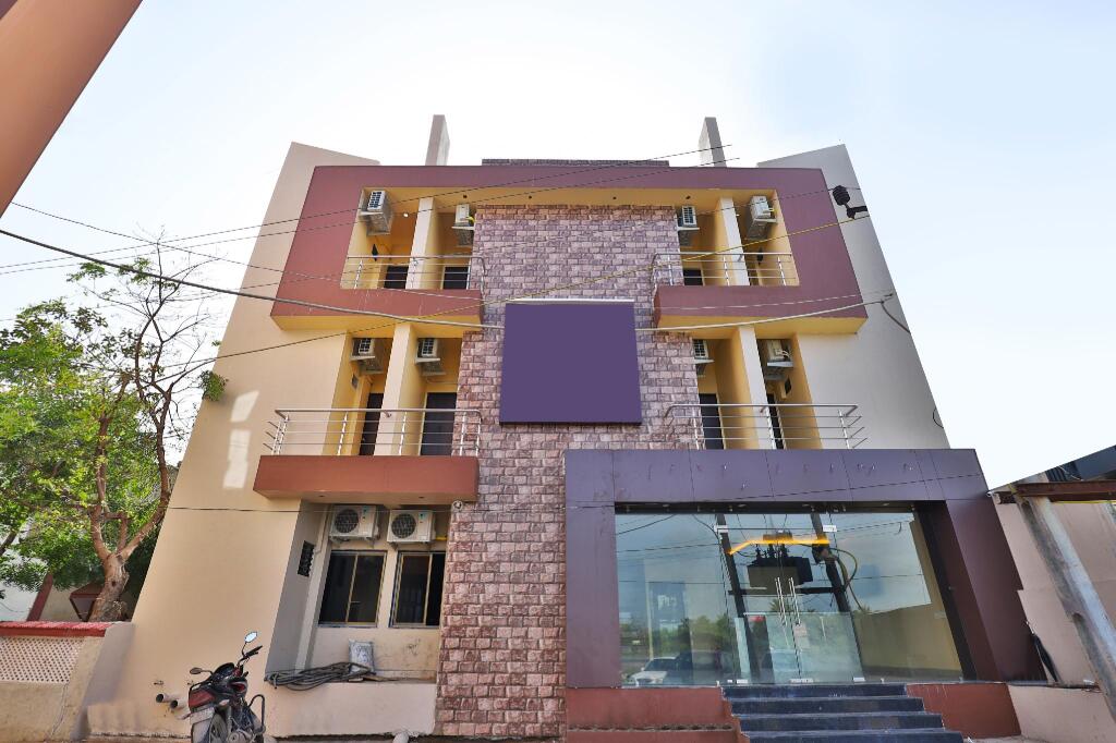 Сомнатх: Hotel Decent Somnath