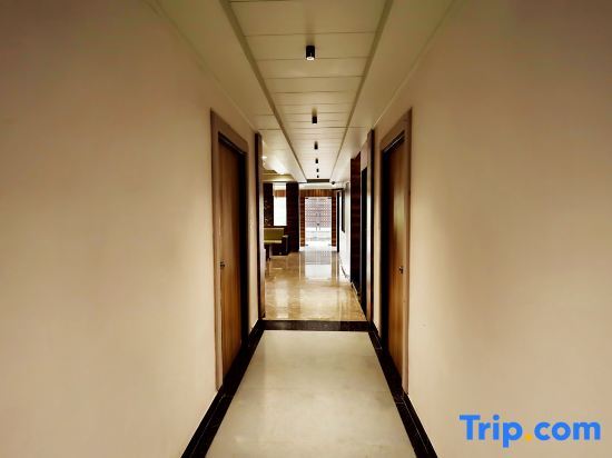 Удаипур: Hotel Sparkle Inn Just 400 Meters from Udaipur Railway Station