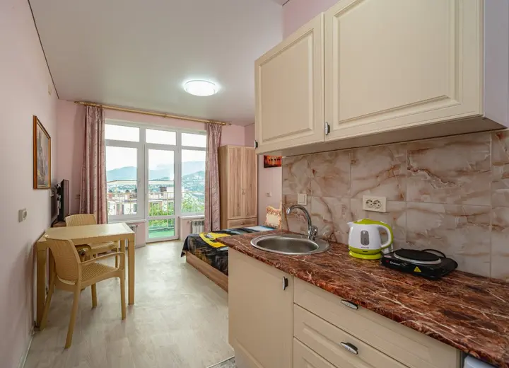 Массандра: Меблированные комнаты Над Ялтой