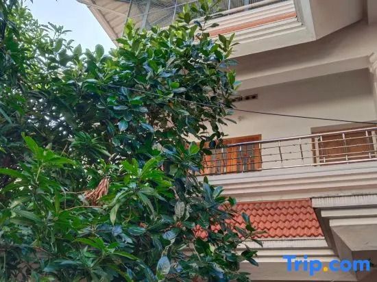Ангамали: Full AC 4bhk townhouse, 10 mins from airport
