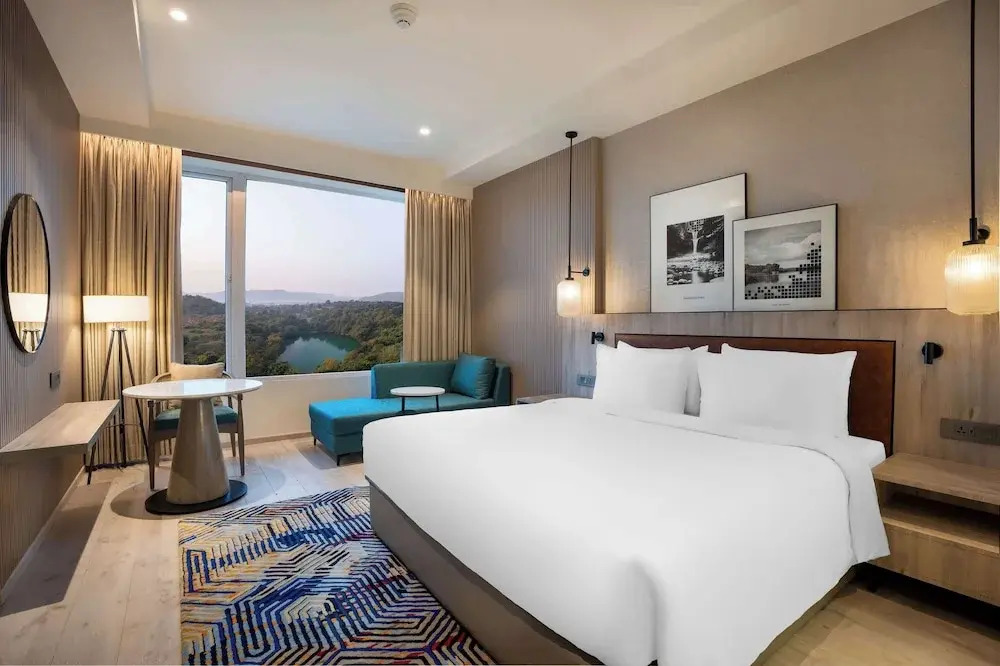Хандала: Radisson Resort Khopoli