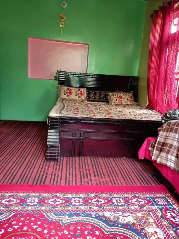 Джамму: POP HOME 92900 Khalida Homestay