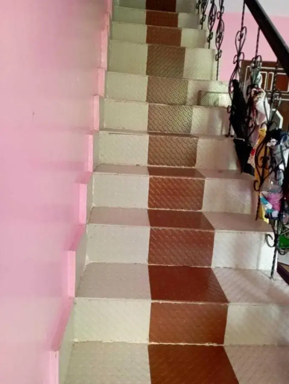 Джамму: POP HOME 92900 Khalida Homestay